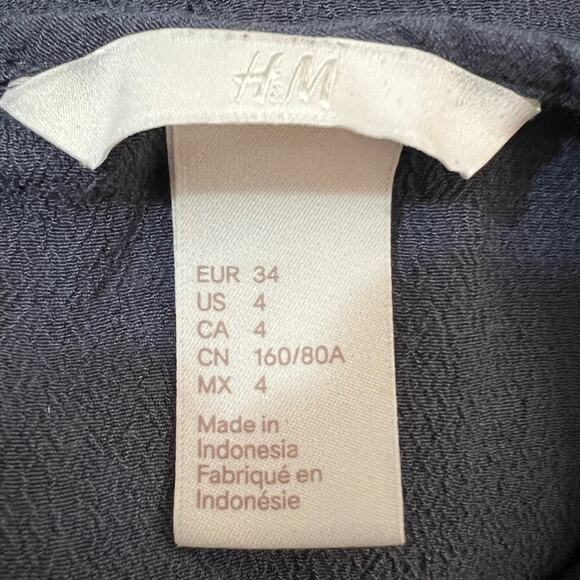 H&M SMALL/4 Round Hem Crew Neck Keyhole Back Short Sleeve Crepe Top Blouse Shirt - Picture 5 of 8